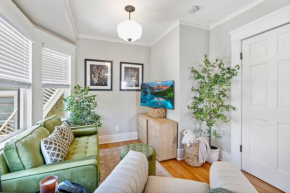 The Downtown Carriage Flat